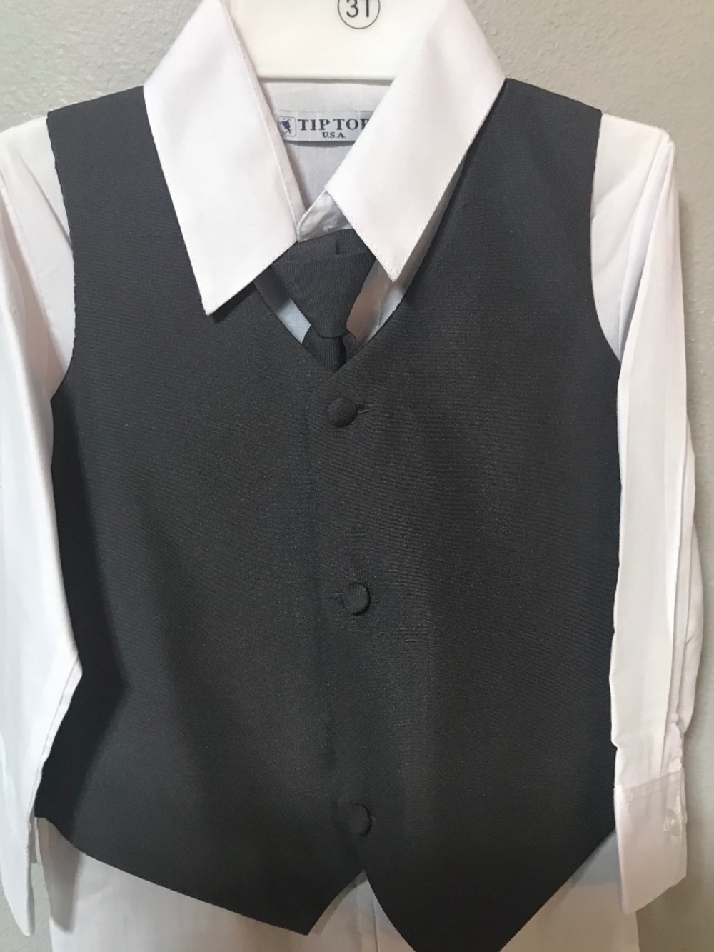 TIP TOP GRAY BOYS FIVE PIECE SUIT SIZE 3T